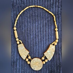 Vintage Wood & Shell Statement Necklace. Boho Natiural. Good Condition.